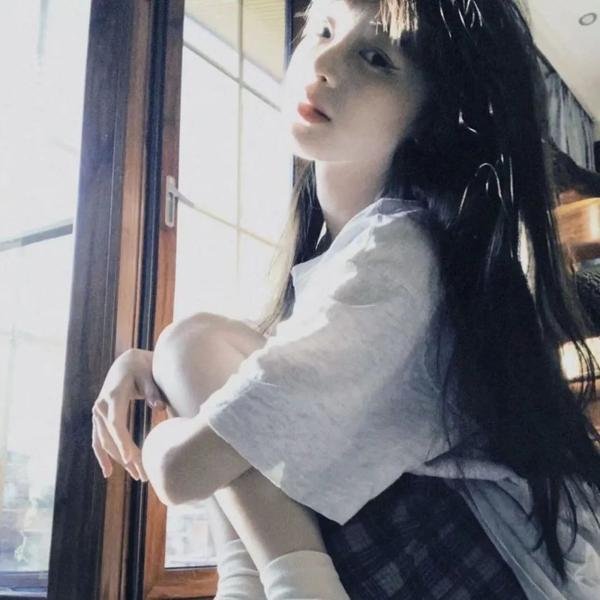 小犬与女孩
